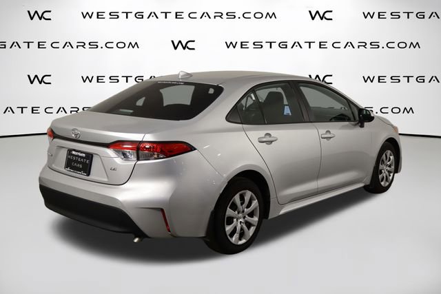 Used 2025 Toyota Corolla LE image 42