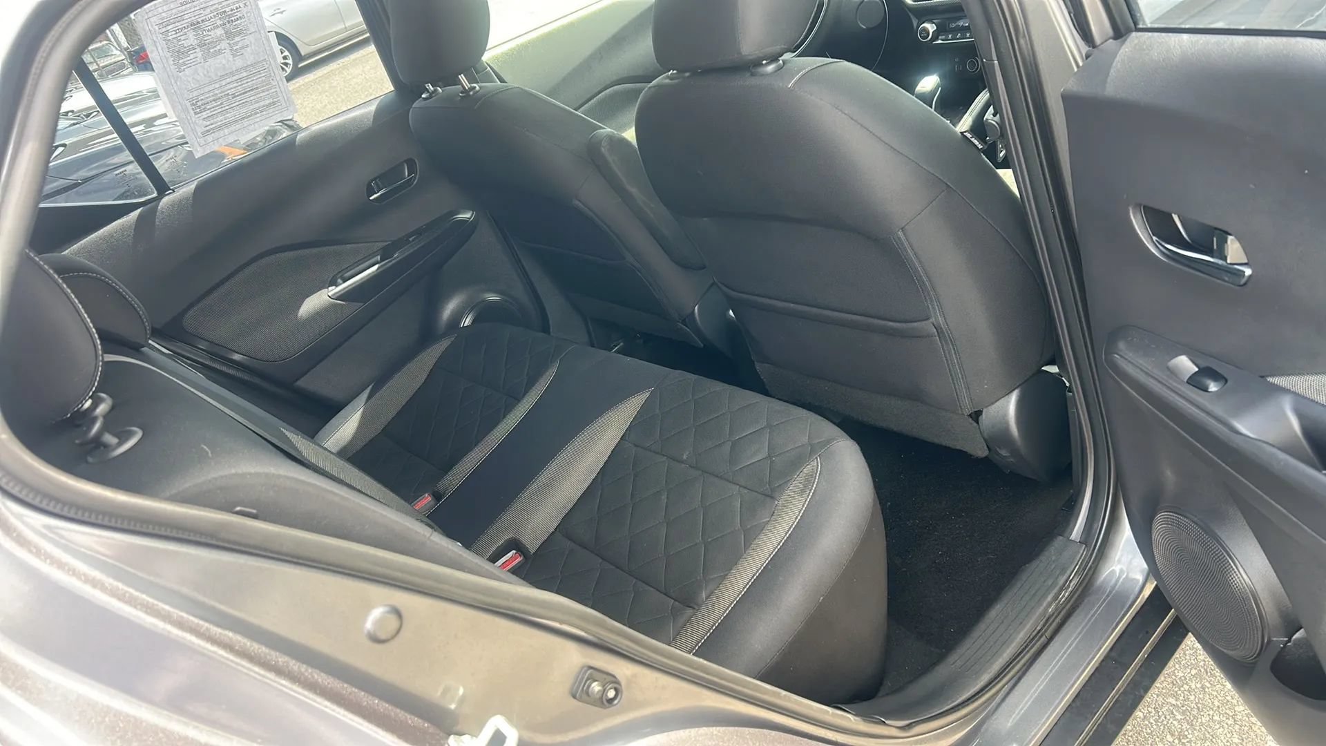 Used 2019 Nissan Kicks SV FWD image 15