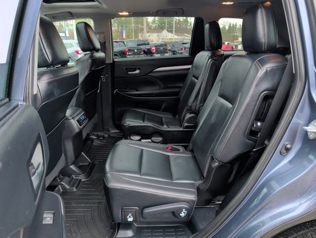 Used 2019 Toyota Highlander XLE image 36
