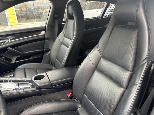 Used 2015 Porsche Panamera 4S Executive image 24
