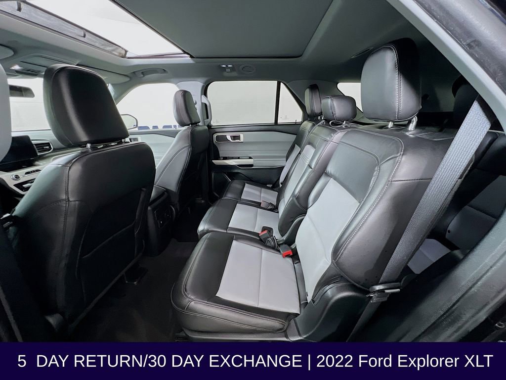 Used 2022 Ford Explorer XLT w/ Equipment Group 202A image 27