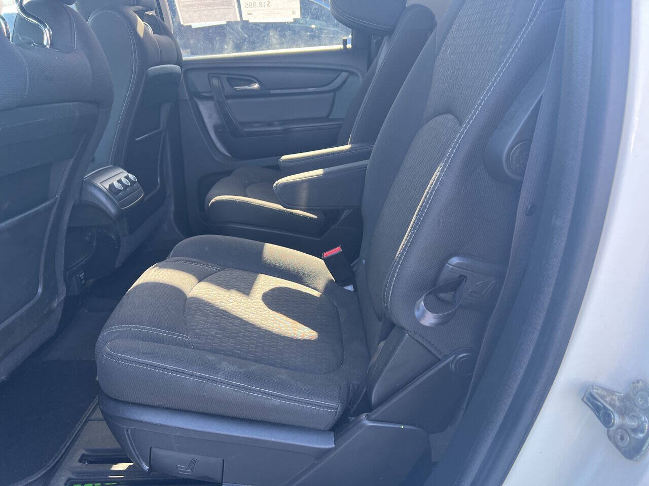 Used 2015 GMC Acadia SLE AWD/4WD image 34
