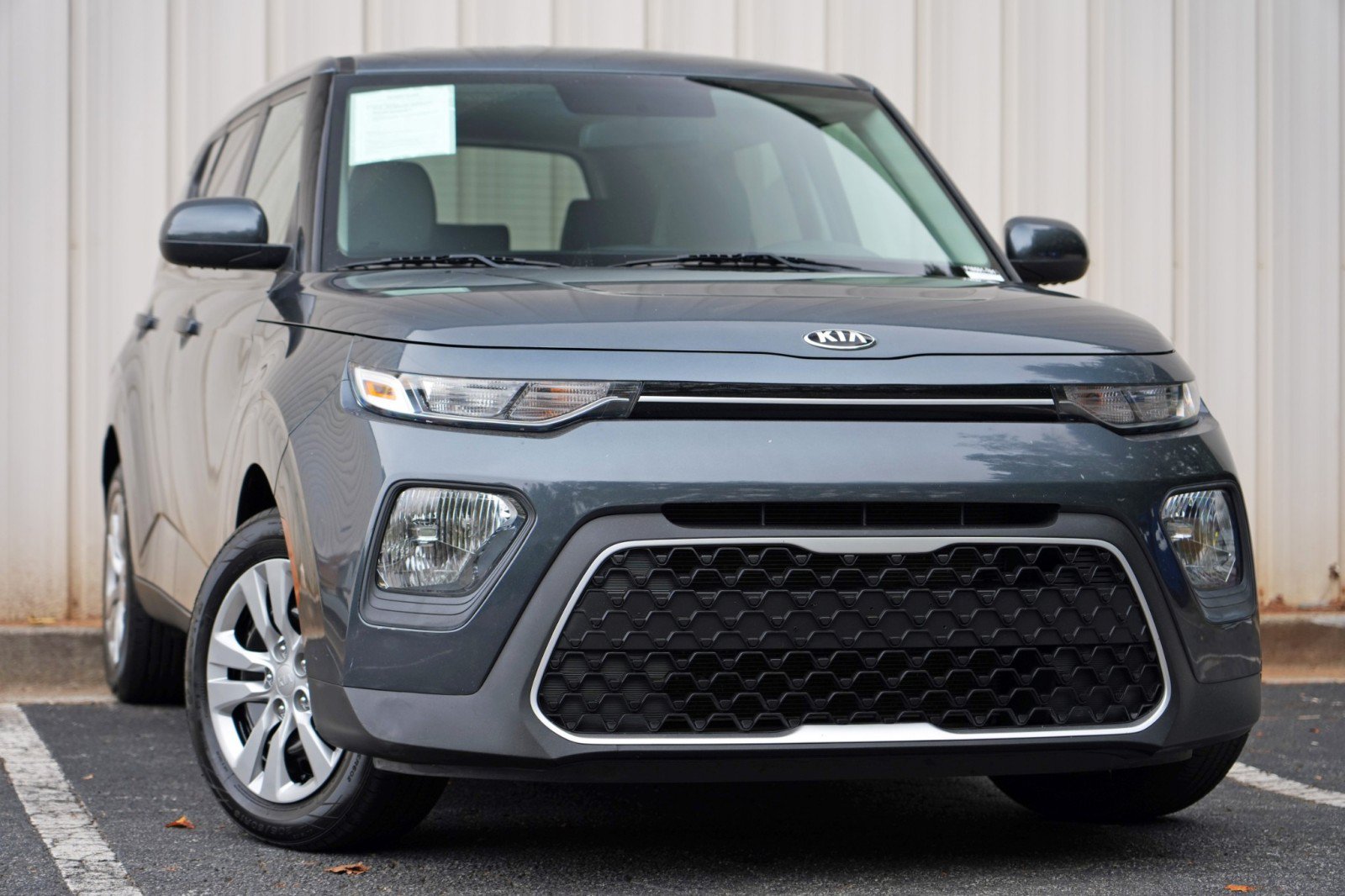 Used 2020 Kia Soul LX FWD image 2