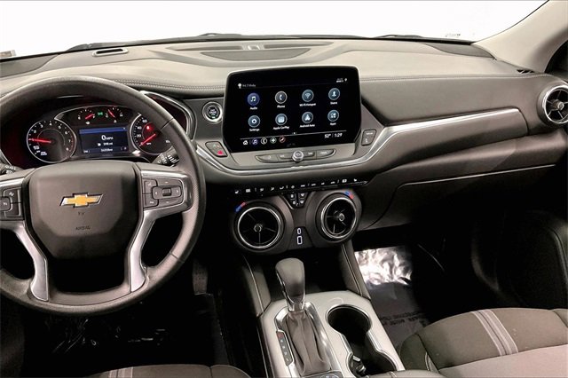 Used 2025 Chevrolet Blazer LT image 6