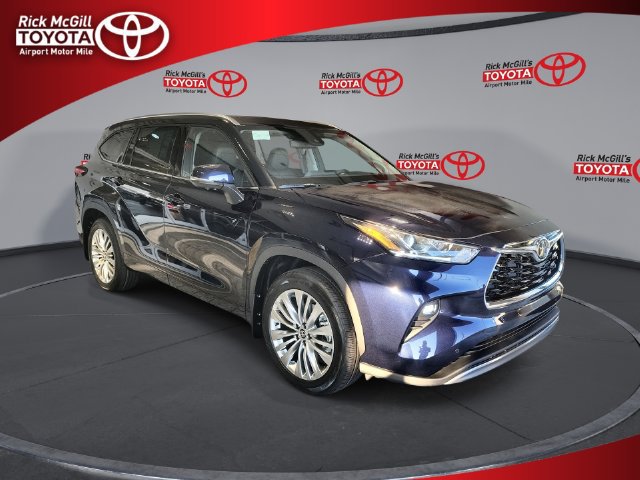 New 2026 Toyota Highlander Platinum AWD/4WD image 1