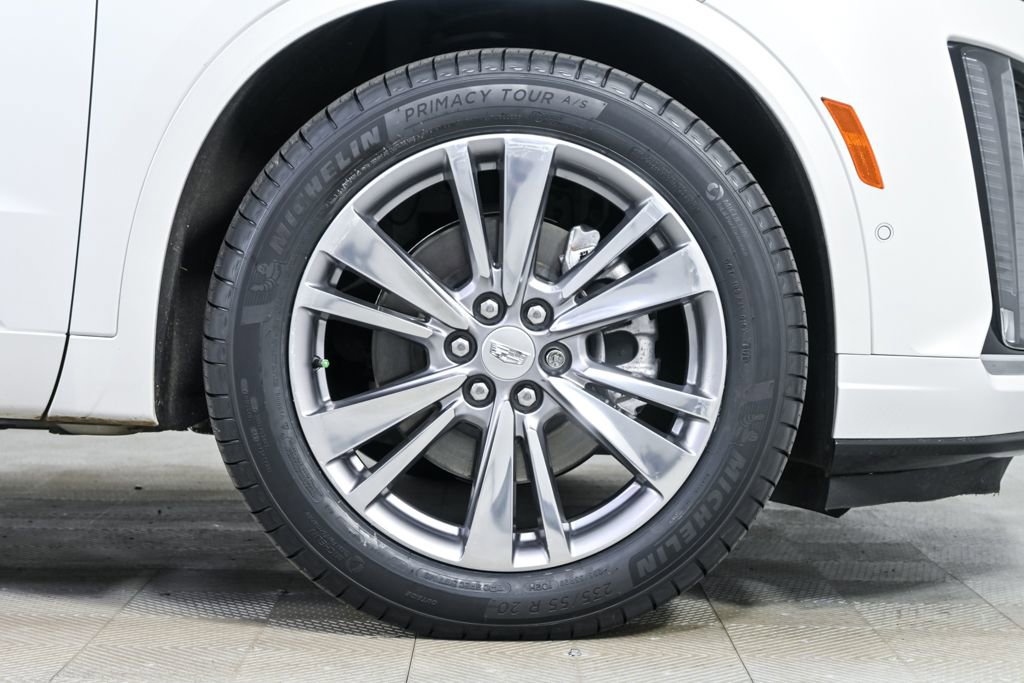 Used 2022 Cadillac XT6 Premium Luxury w/ Technology Package image 14