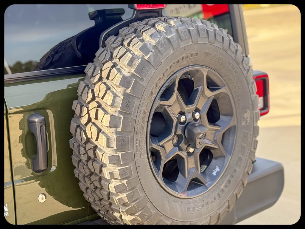 Used 2023 Jeep Wrangler Unlimited Sport AWD/4WD image 7