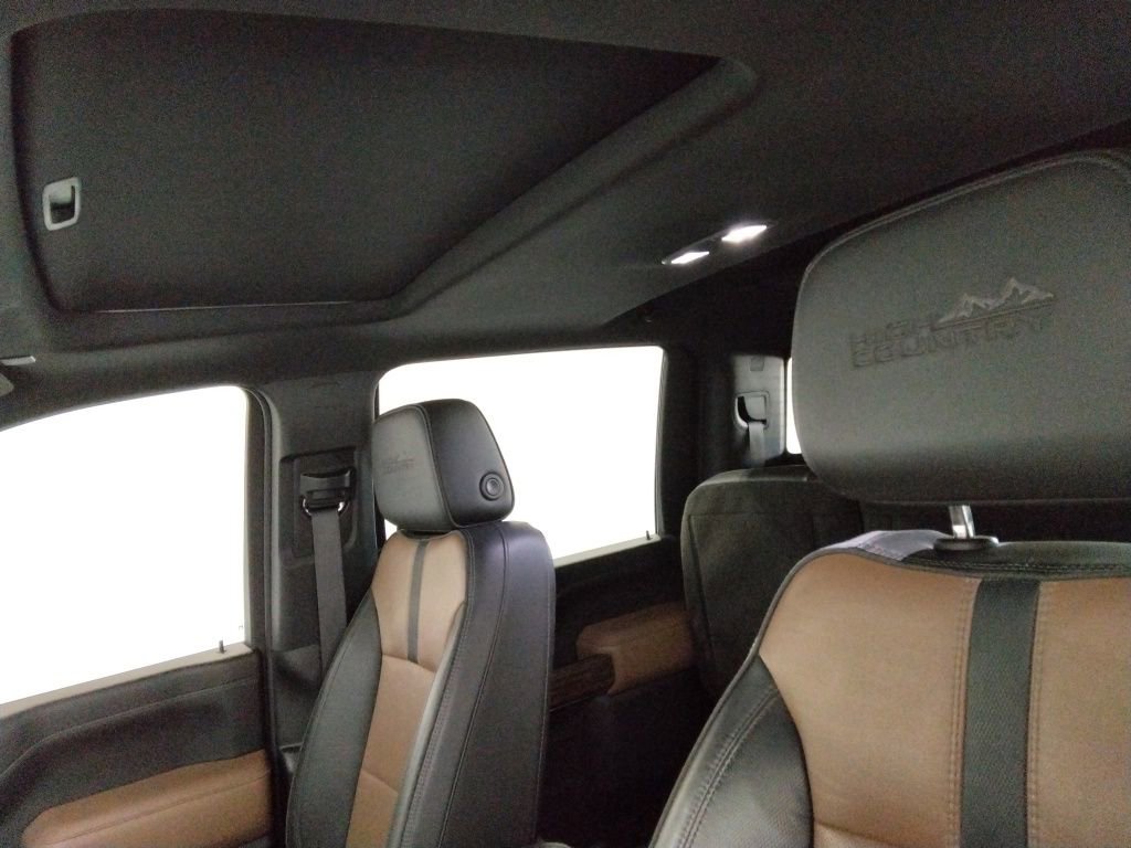 Used 2023 Chevrolet Silverado 2500 High Country w/ Technology Package image 37