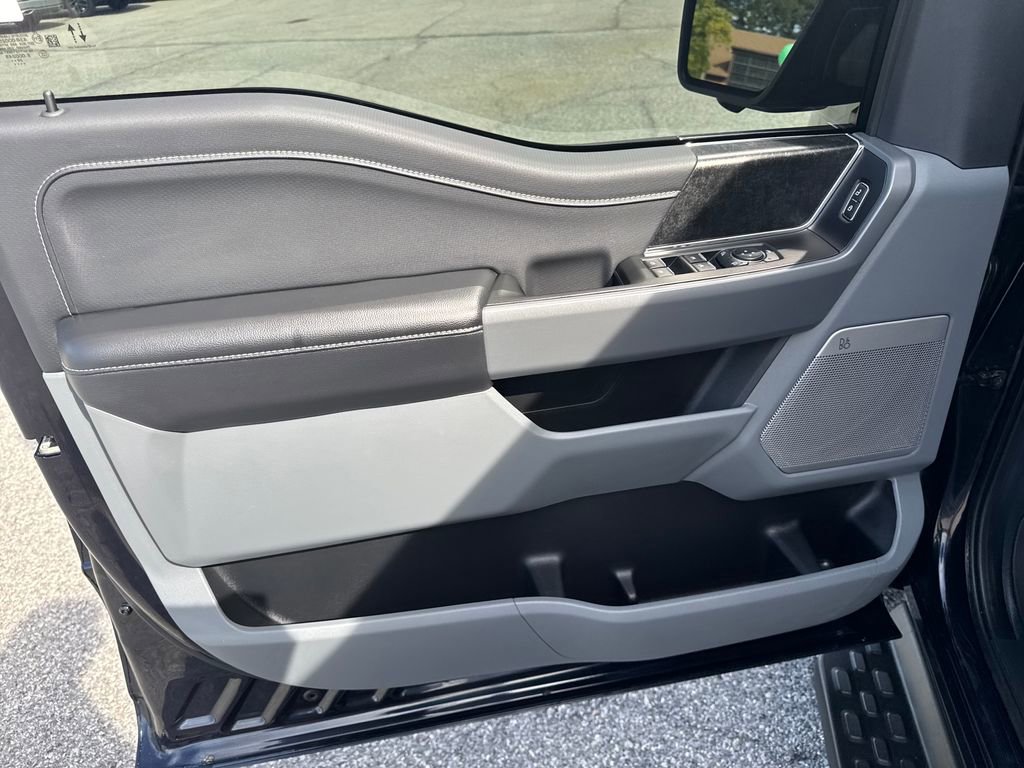 Used 2025 Ford F150 Lightning Flash AWD/4WD image 11