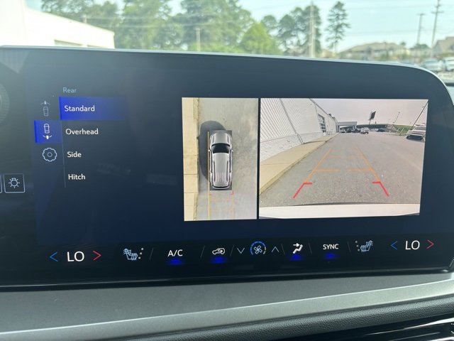 New 2026 Chevrolet Traverse LT w/ Driver Confidence Package image 5