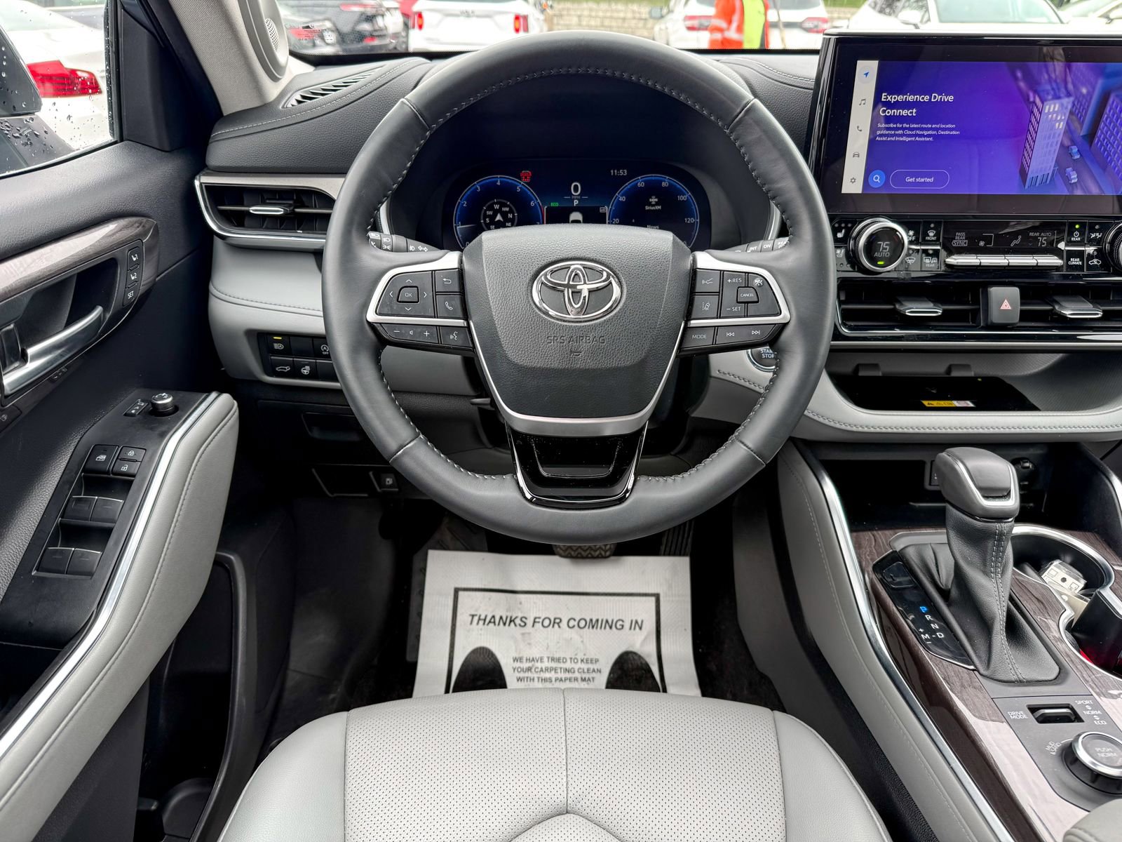 Used 2023 Toyota Highlander Limited image 36