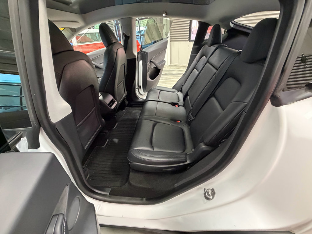 Used 2021 Tesla Model Y Long Range AWD/4WD image 52