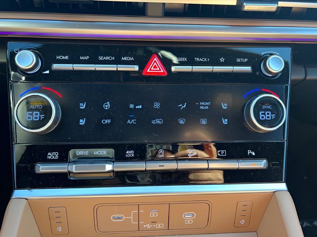 Certified 2026 Hyundai Santa Fe Calligraphy w/ Tow & Go Package AWD/4WD image 29