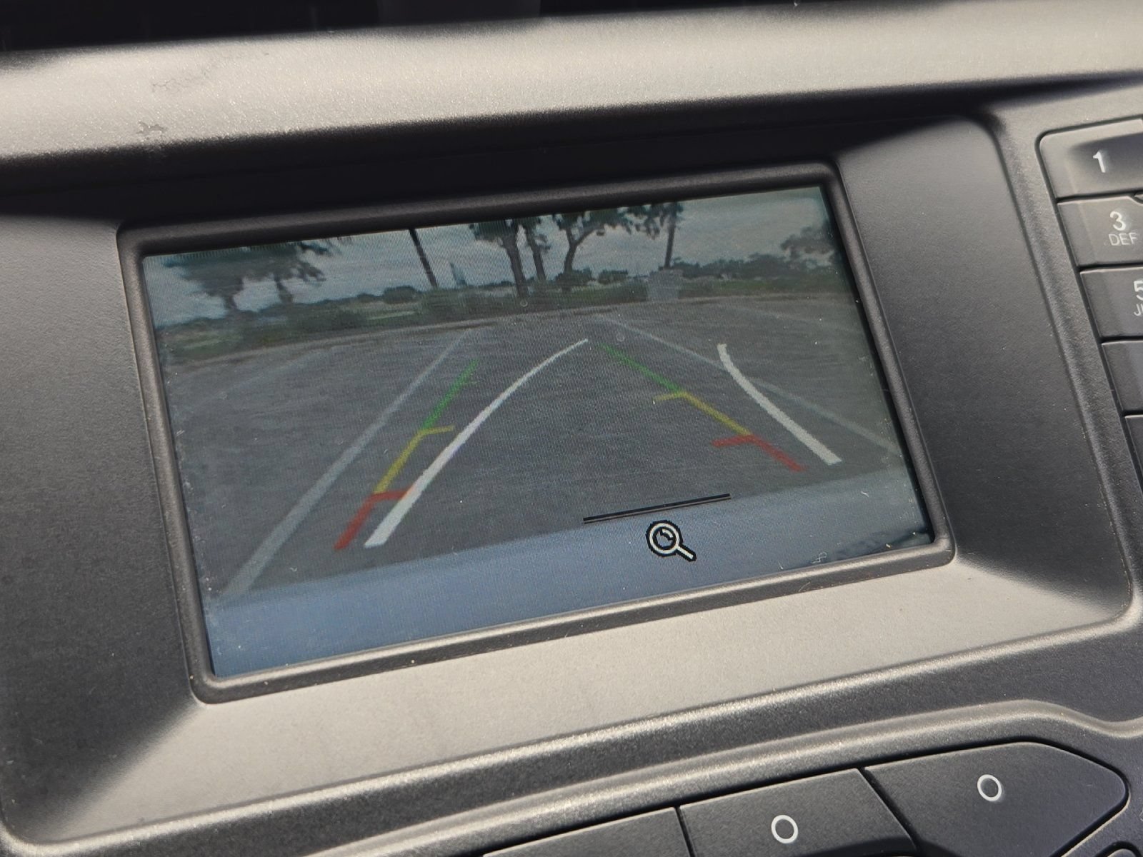 Used 2015 Ford Fusion SE FWD image 16
