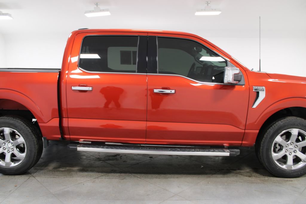 Used 2023 Ford F150 Lariat w/ Max Trailer Tow Package image 11
