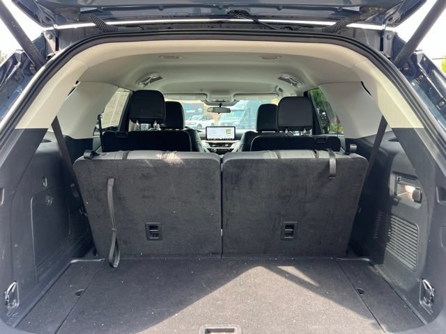 Used 2025 Ford Explorer Active w/ Active Comfort Package AWD/4WD image 15