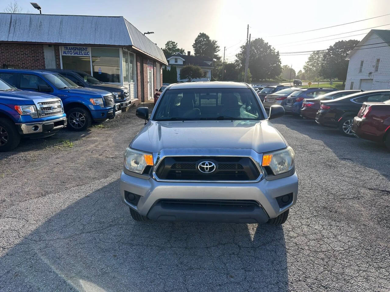 Used 2015 Toyota Tacoma 2WD Access Cab w/ SR5 Package image 2