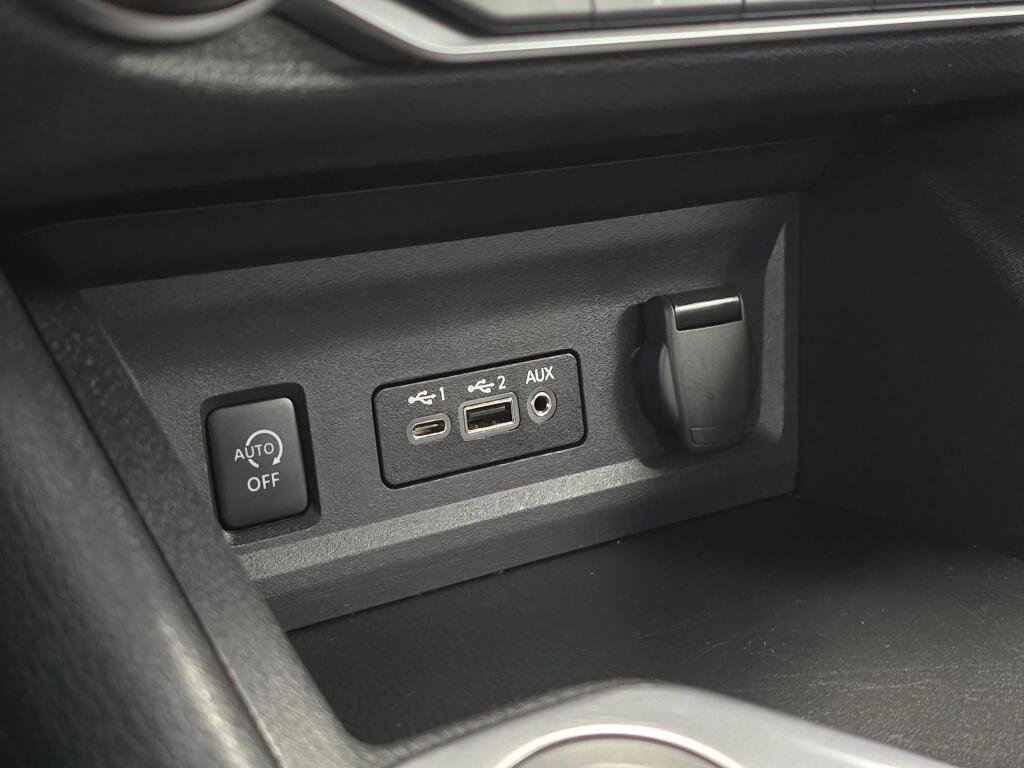 Used 2024 Nissan Sentra SV FWD image 29