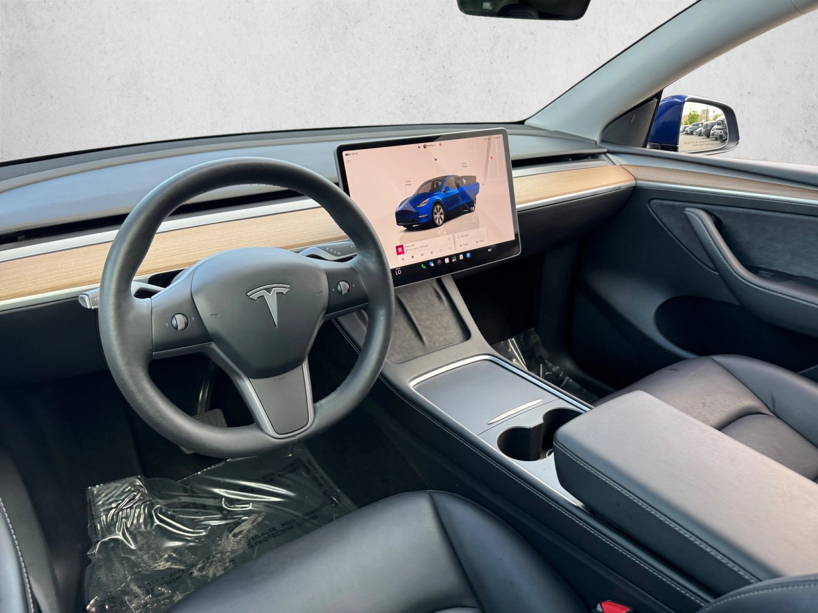 Used 2023 Tesla Model Y 2WD image 10