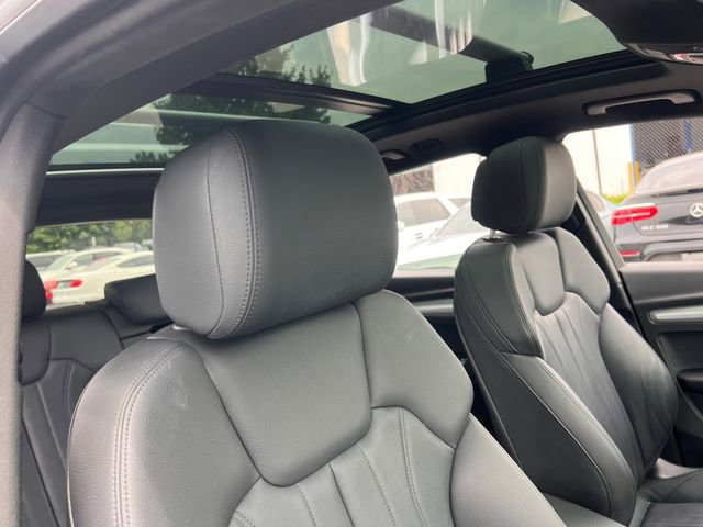 Used 2020 Audi Q5 2.0T Premium w/ Titanium Sport Package AWD/4WD image 32