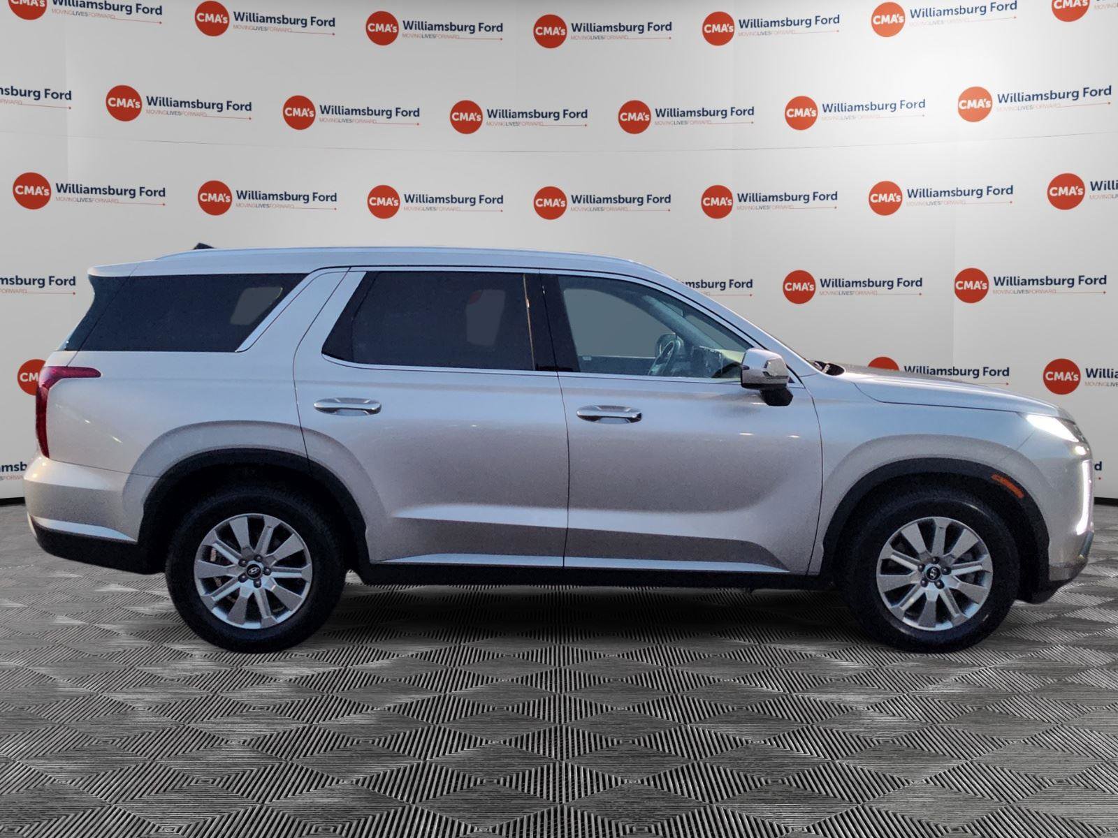 Used 2024 Hyundai Palisade SEL FWD image 6