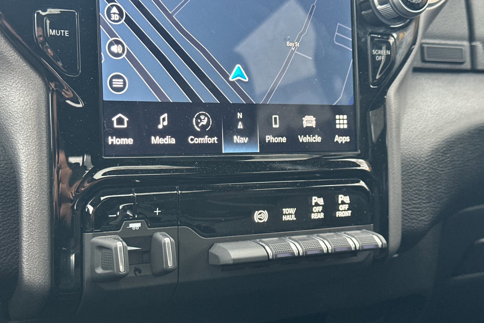 Used 2024 RAM 3500 Laramie w/ Sport Appearance Package image 25