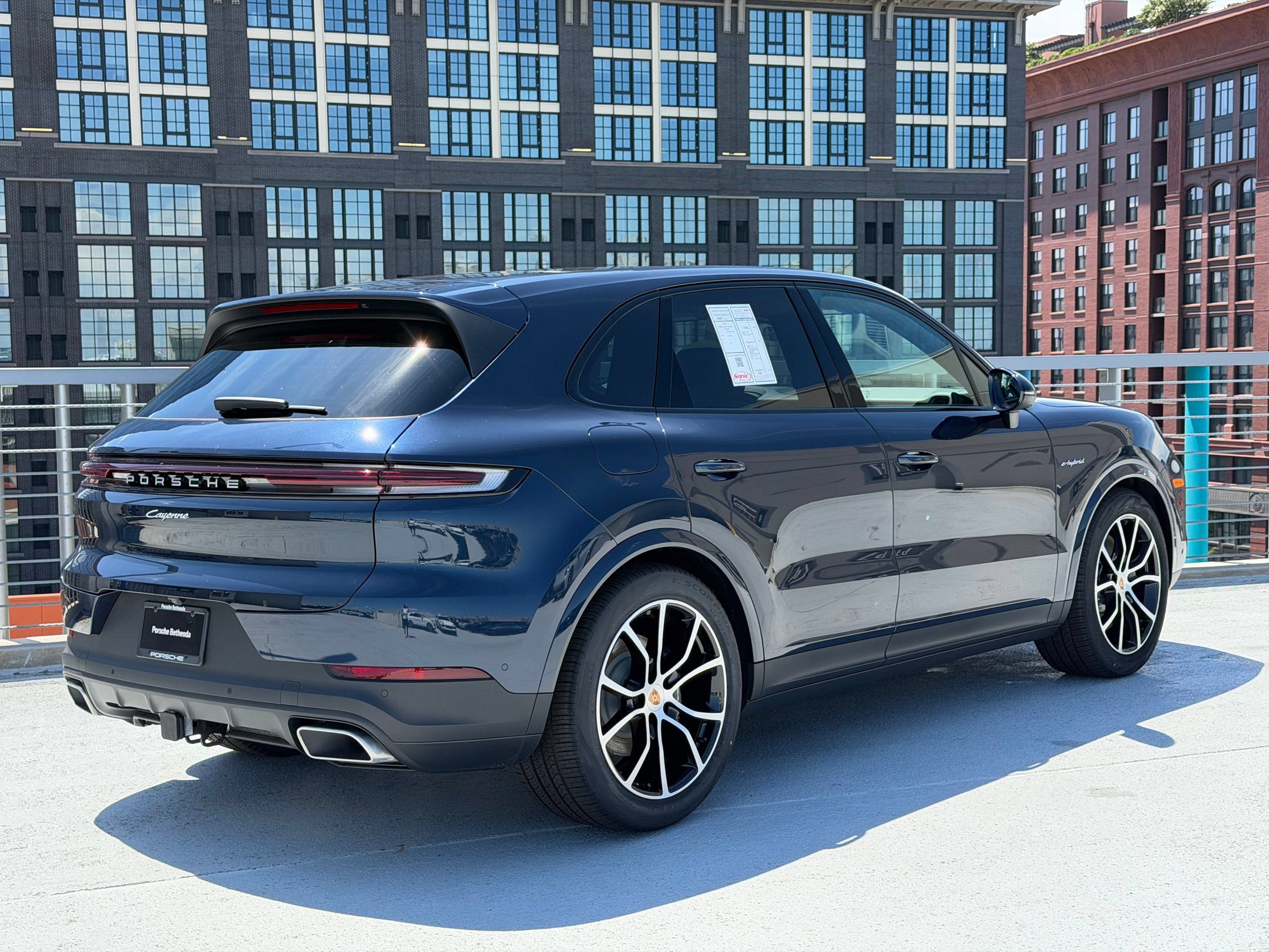 New 2026 Porsche Cayenne E-Hybrid AWD/4WD image 9
