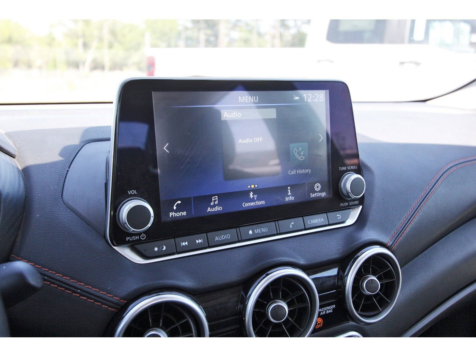 Used 2024 Nissan Sentra SR w/ SR Premium Package image 17