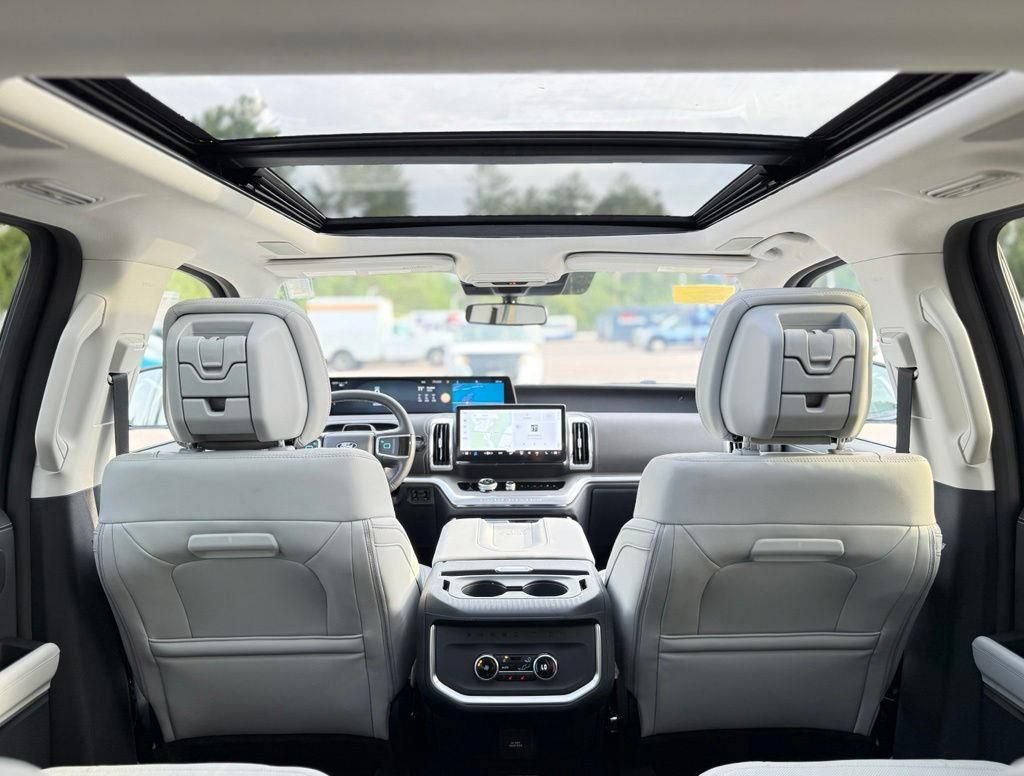 New 2027 Ford Expedition Max Platinum AWD/4WD image 31
