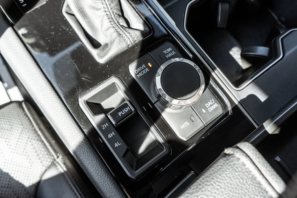 Used 2022 Toyota Tundra Limited AWD/4WD image 22