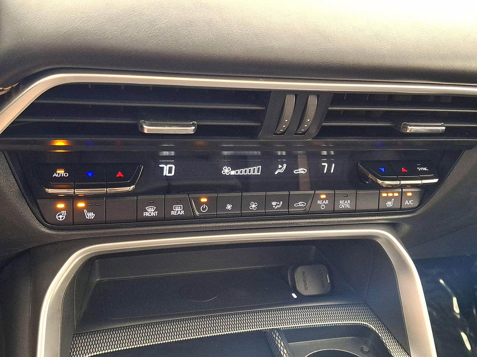 Used 2024 MAZDA CX-90 3.3 Turbo S w/ Premium Package image 19