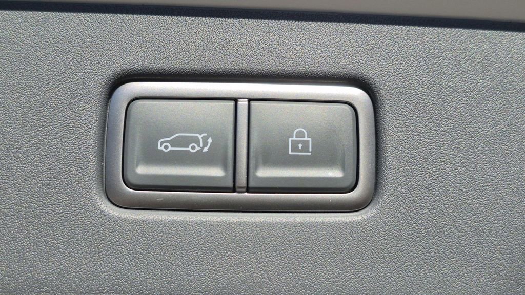 New 2026 Kia EV9 Land image 16