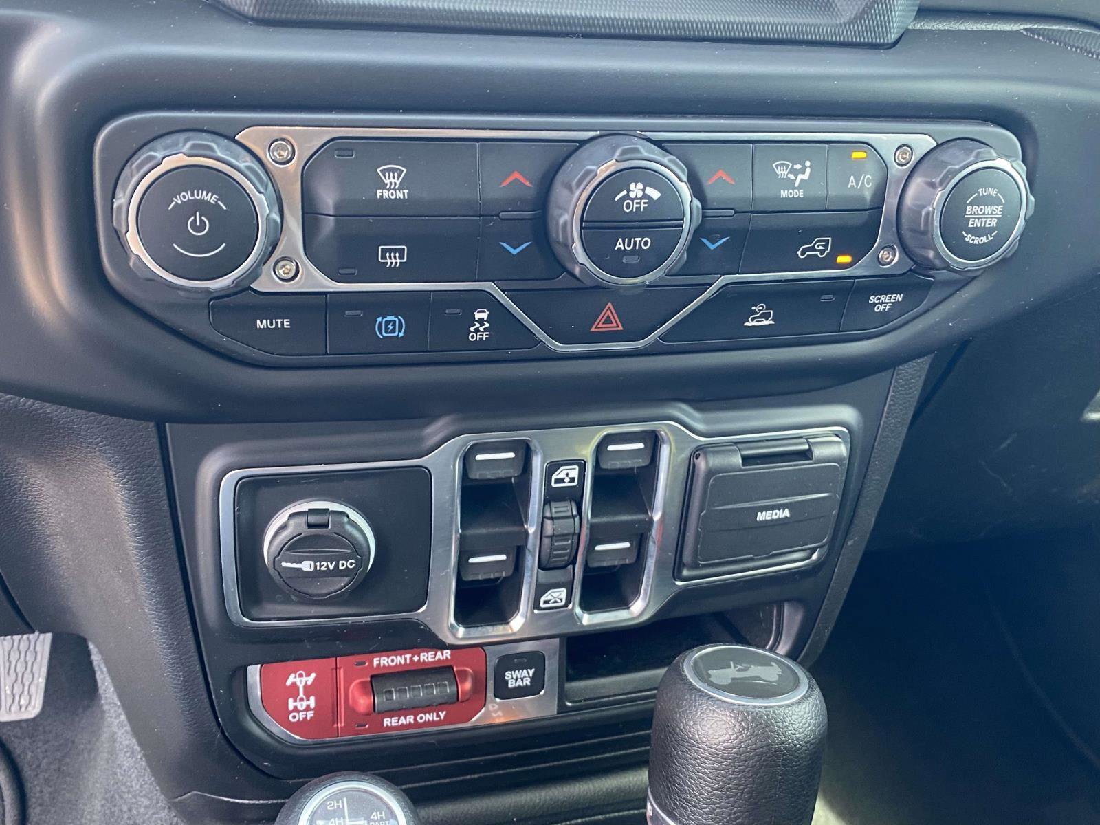 Used 2022 Jeep Wrangler Unlimited Rubicon 4xe image 10