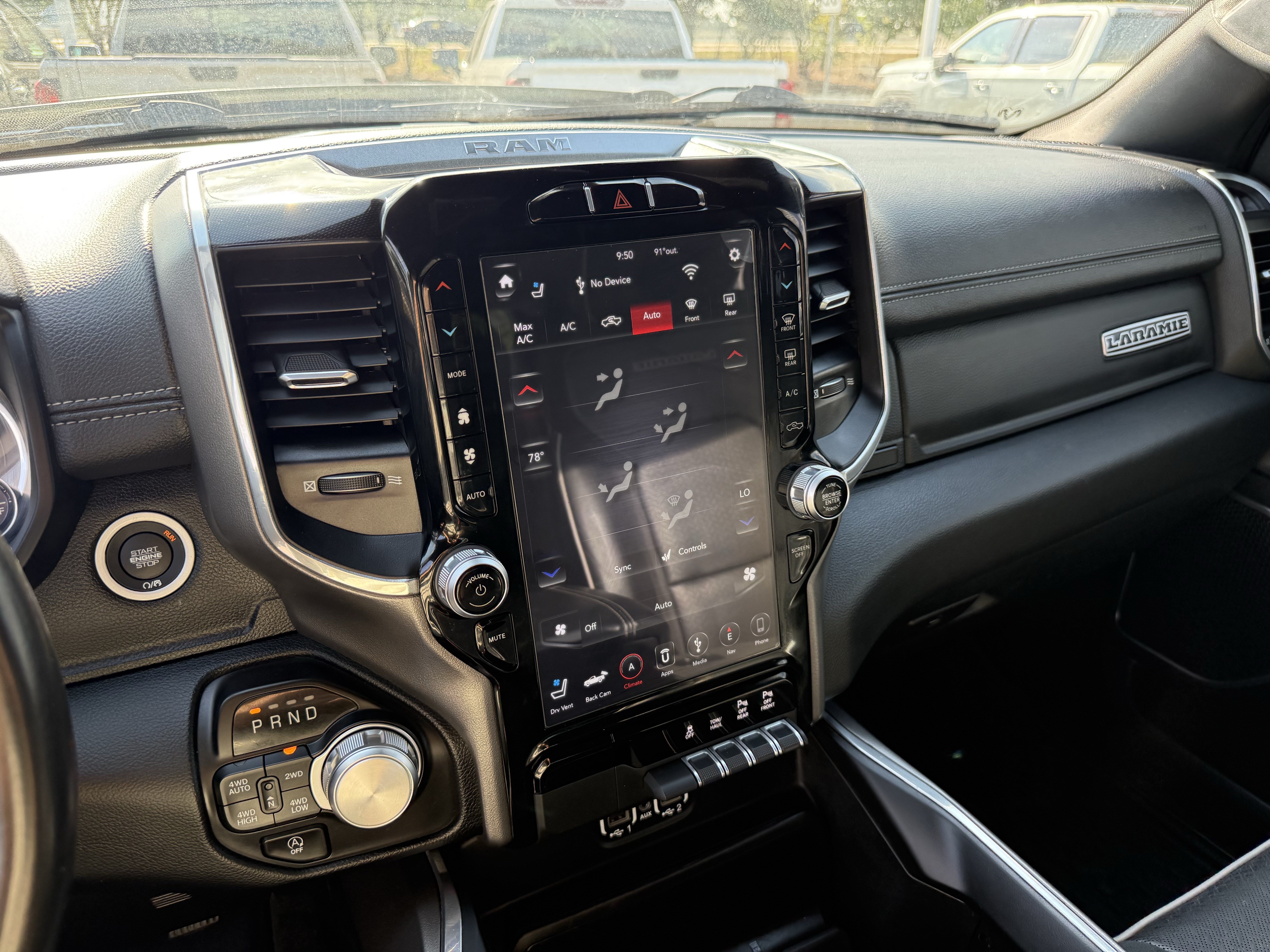 Used 2021 RAM 1500 Laramie w/ Sport Appearance Package AWD/4WD image 19
