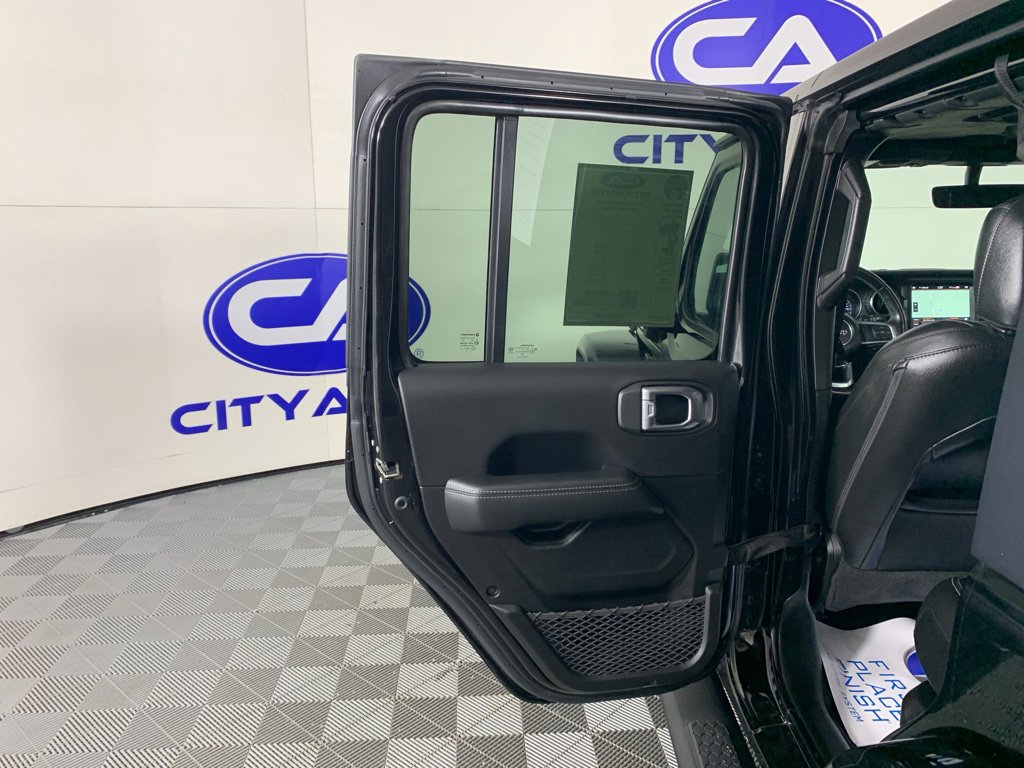 Used 2022 Jeep Wrangler Unlimited Sahara w/ Cold Weather Group image 30