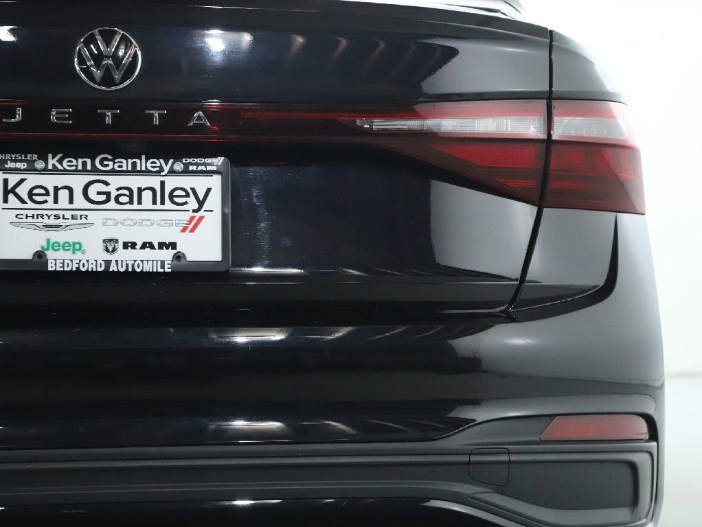 Used 2025 Volkswagen Jetta S image 43