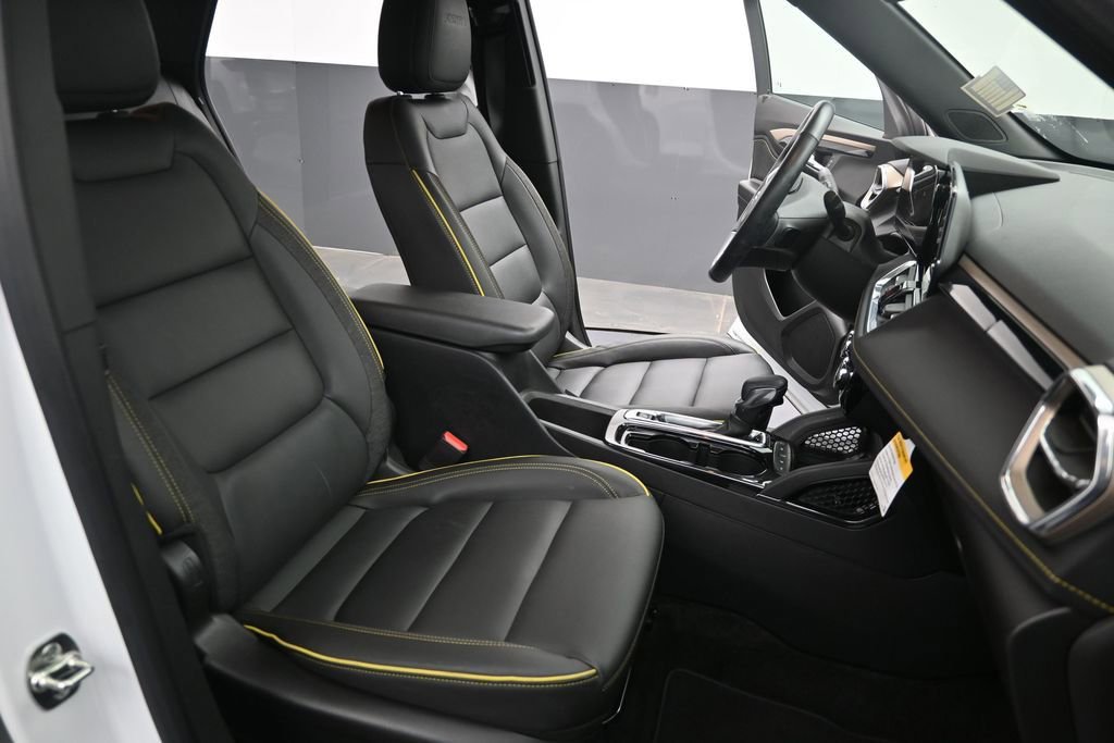 Used 2024 Chevrolet TrailBlazer ACTIV w/ Convenience Package AWD/4WD image 25