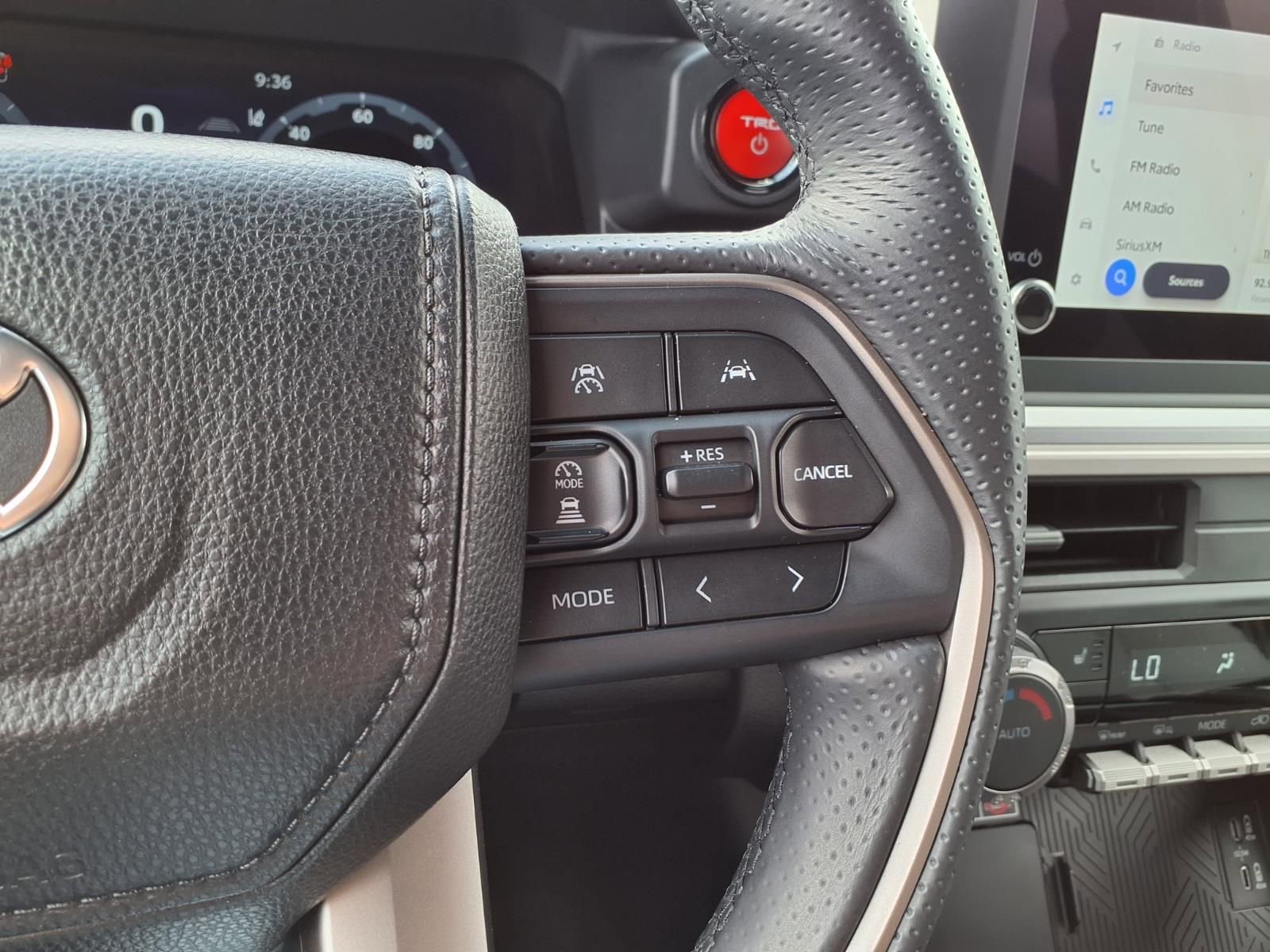 Certified 2025 Toyota 4Runner TRD Off-Road AWD/4WD image 24