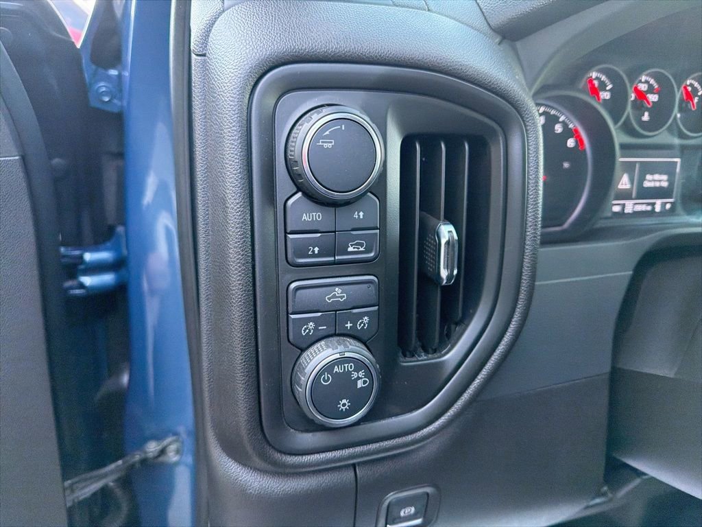 Used 2024 Chevrolet Silverado 1500 Custom w/ LPO, Dark Essentials Package image 12
