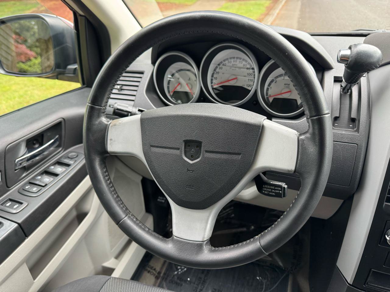 Used 2008 Dodge Grand Caravan SXT FWD image 21