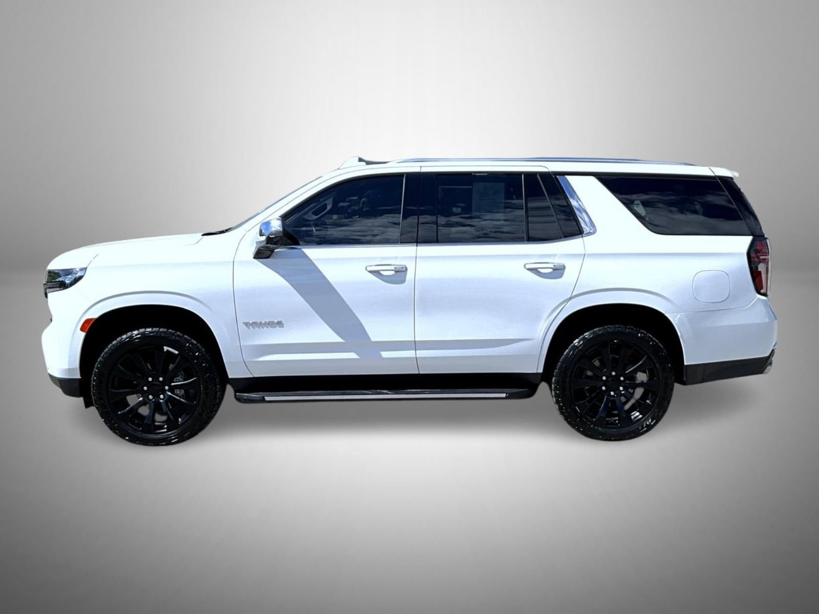 Used 2021 Chevrolet Tahoe Premier w/ Premium Package AWD/4WD image 8