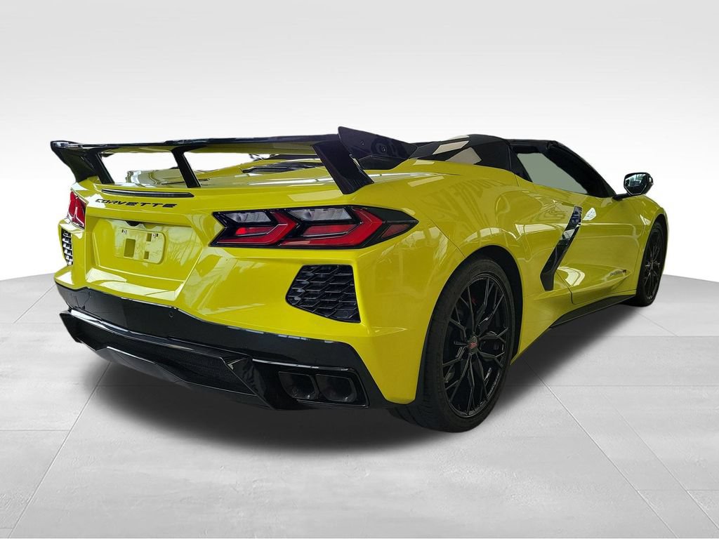 Used 2023 Chevrolet Corvette Stingray Premium Conv w/ Z51 Performance Package RWD image 9