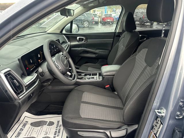 Used 2024 Kia Sorento LX image 18