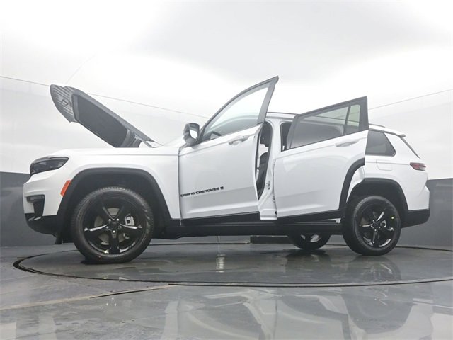 New 2025 Jeep Grand Cherokee L Limited image 60