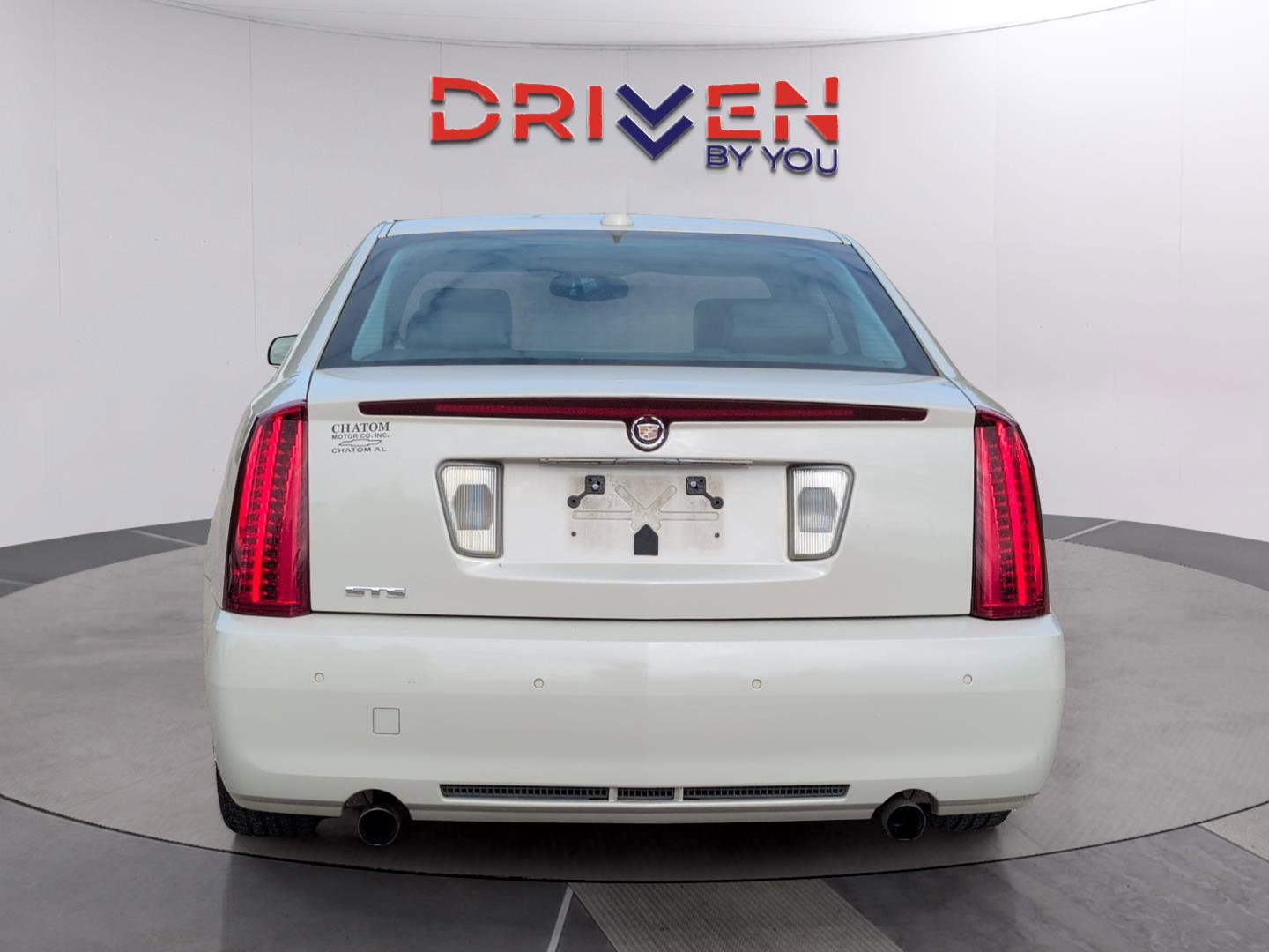 Used 2011 Cadillac STS RWD image 4