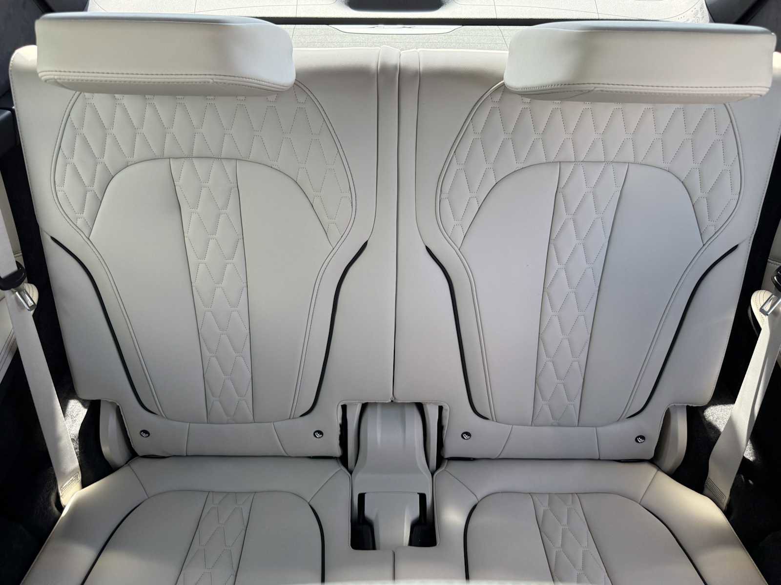New 2026 BMW X7 xDrive40i w/ M Sport Package image 17