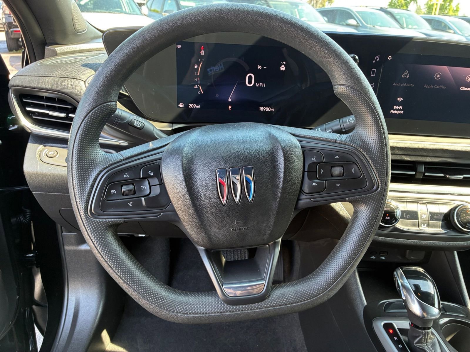 Used 2025 Buick Envista Preferred image 28