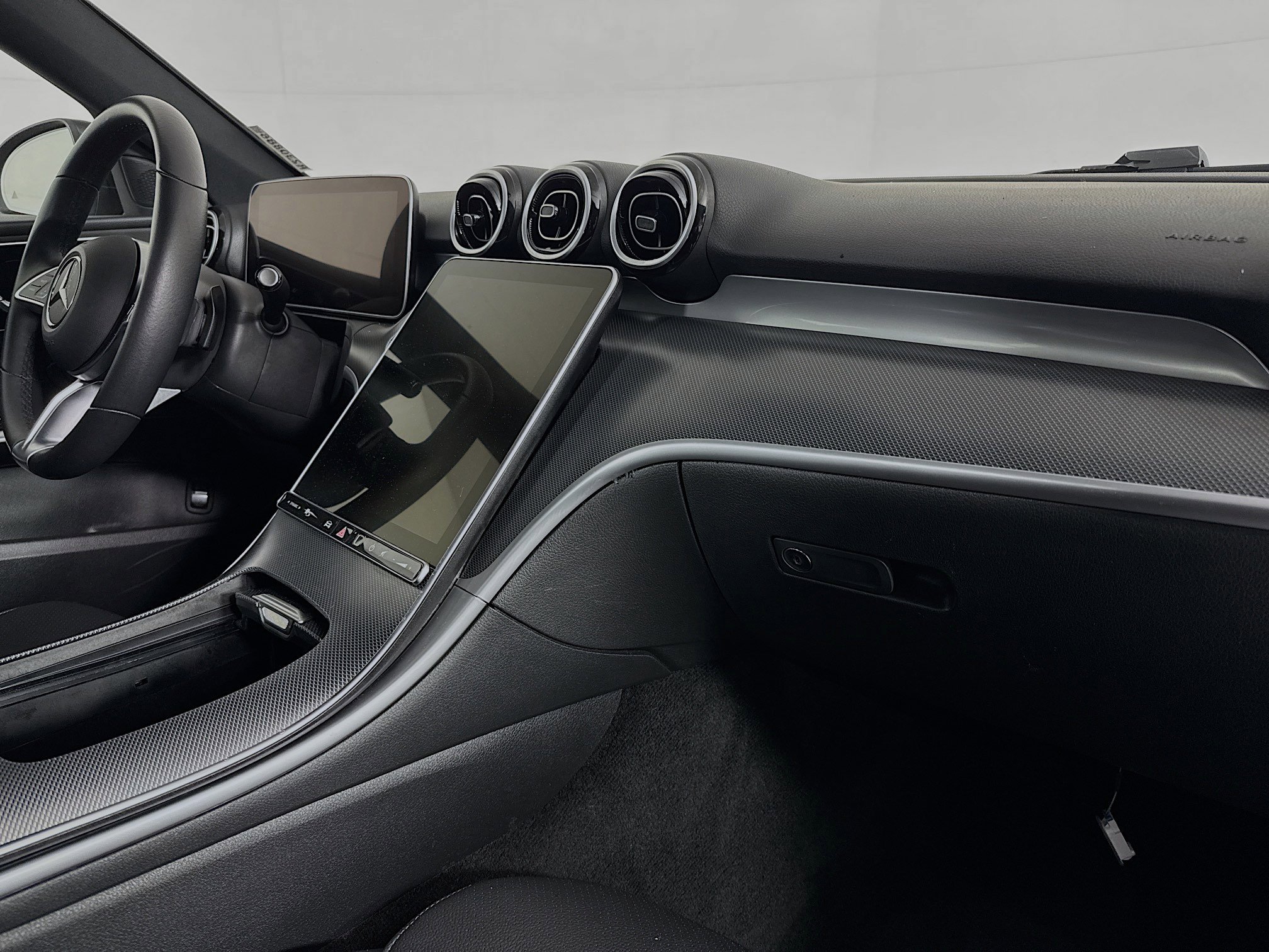 Used 2024 Mercedes-Benz C 300 Sedan image 28