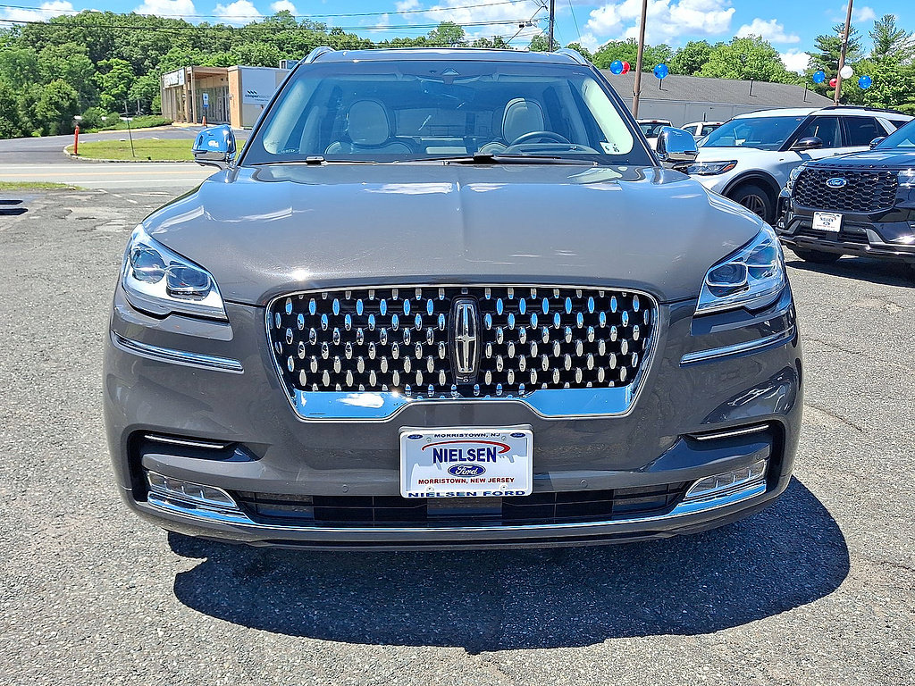 Used 2021 Lincoln Aviator Black Label w/ Dynamic Handling Package AWD/4WD image 3