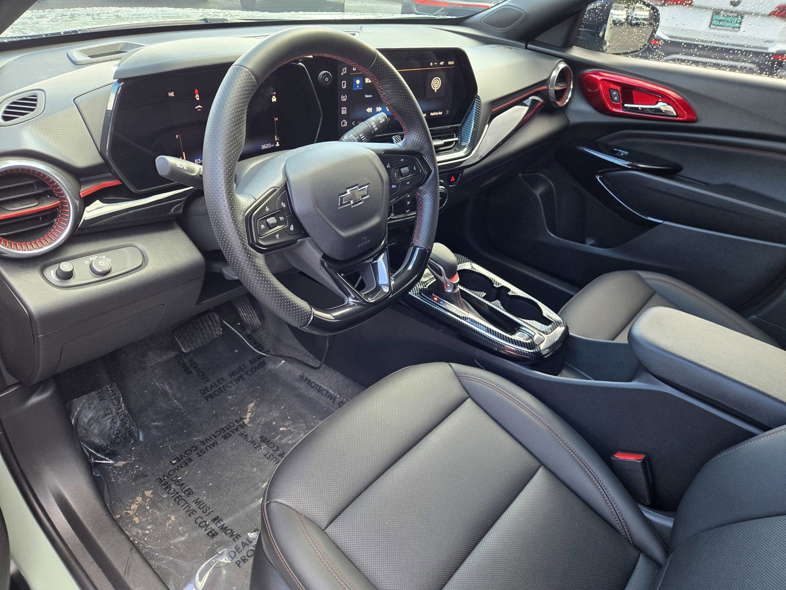 Used 2024 Chevrolet Trax RS w/ Sunroof Package image 10